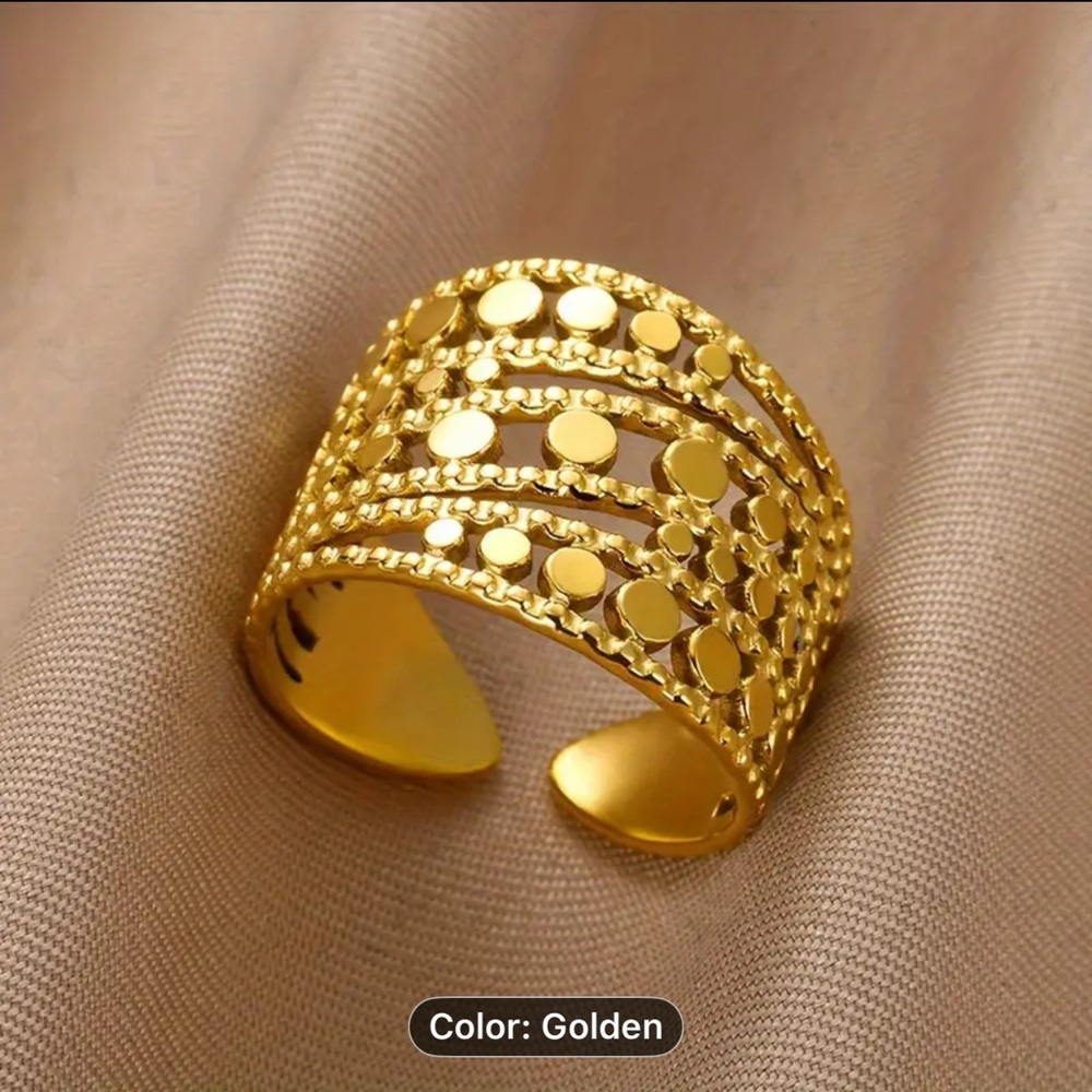 Chic 18k gold plated stainless steel ring